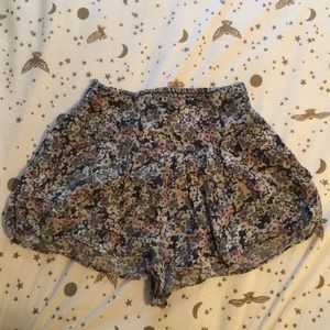 American Eagle Flowy Shorts